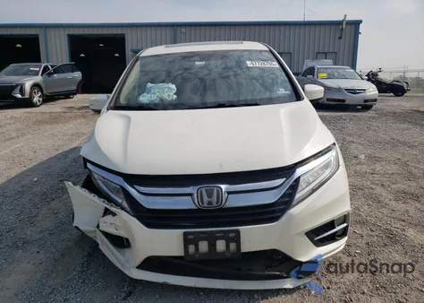 2018 Honda Odyssey Touring из США, поврежденный, VIN 5FNRL6H82JB027084
